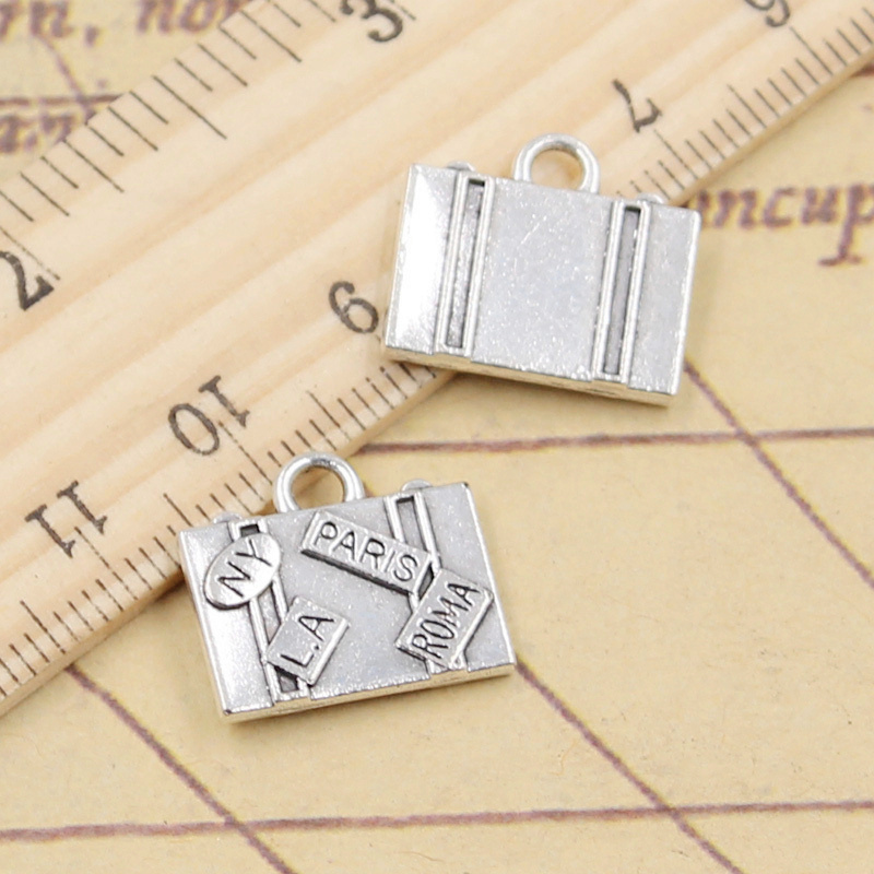 Vintage Fashion La - 10 Pcs Charms Reistassen New York